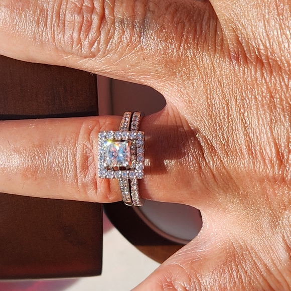 Sold - Picture 4 of 11